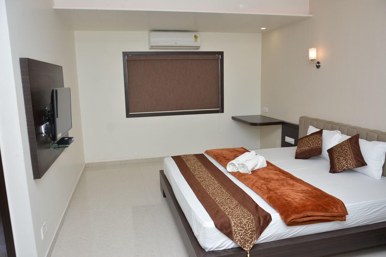 Hotel Darshan Rājula Extérieur photo