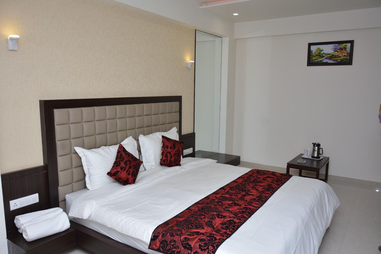 Hotel Darshan Rājula Extérieur photo
